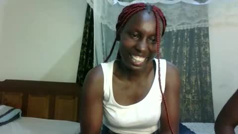 Snapshot of sexxy_melmine chatting on 04/28/26, 08:25 Dolly online show from 04/28/26, 08:25