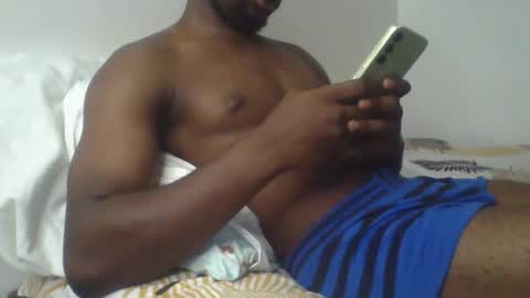 Snapshot of sexxybooty254 chatting on 11/29/25, 12:57 sexxybooty254 online show from 11/29/25, 12:57