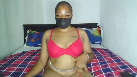 Snapshot of sexxybooty254 chatting on 02/05/26, 02:16 sexxybooty254 online show from 02/05/26, 02:16