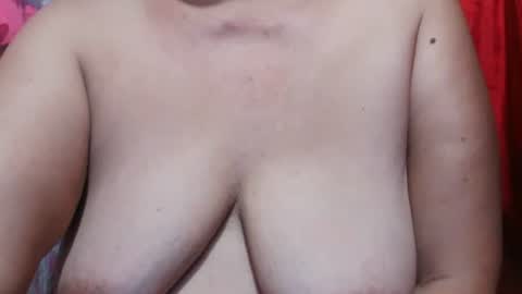 Snapshot of sexxyicee69 chatting on 05/19/26, 10:21 misslovely j online show from 05/19/26, 10:21