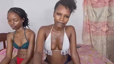 sexxypixie online show from 04/27/26, 11:52