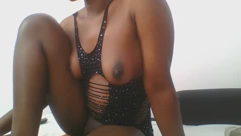 Snapshot of sexy__rhian chatting on 01/17/25, 06:26 sexy rhian online show from 01/17/25, 06:26