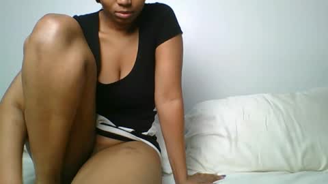 Snapshot of sexy__rhian chatting on 02/16/25, 03:59 sexy rhian online show from 02/16/25, 03:59