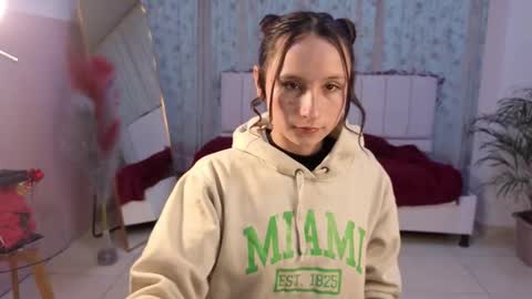 Ailin online show from 03/18/26, 11:46