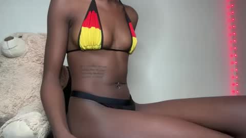 Snapshot of sexy_aluna chatting on 10/13/25, 11:05 sexy_aluna online show from 10/13/25, 11:05