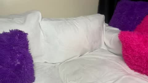 sexy_aluna online show from 04/18/26, 07:58