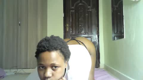 Snapshot of sexy_ariana_2 chatting on 01/19/25, 10:28 Ariana online show from 01/19/25, 10:28