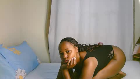 Snapshot of sexy_ariana_2 chatting on 10/17/25, 09:12 Ariana online show from 10/17/25, 09:12