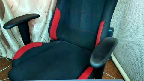 Jessica  Face only in pvt or in snapchat Dont ask more.... online show from 11/18/25, 11:25