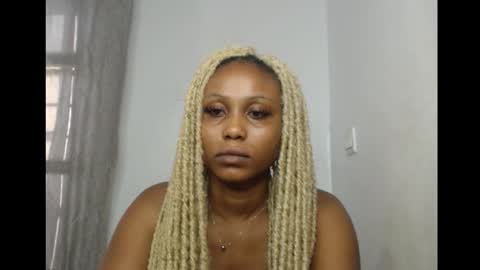 Sexy blackgirl2 online show from 02/15/26, 08:35