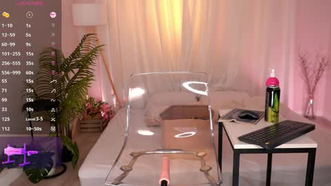 Snapshot of sexy_blonde_doll chatting on 06/01/26, 12:45 Lina online show from 06/01/26, 12:45