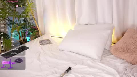 Snapshot of sexy_blonde_doll chatting on 06/07/26, 01:32 Lina online show from 06/07/26, 01:32