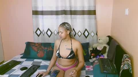 sexy_bluegirl online show from 12/15/25, 12:20