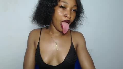 Snapshot of sexy_bluey247 chatting on 04/05/26, 06:32 sexy_bluey247 online show from 04/05/26, 06:32