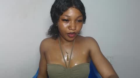 Snapshot of sexy_bluey247 chatting on 04/06/26, 04:52 sexy_bluey247 online show from 04/06/26, 04:52