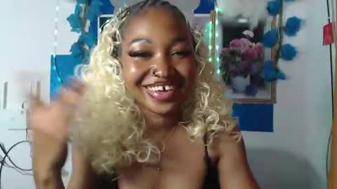 Snapshot of sexy_bluey247 chatting on 07/08/26, 04:00 sexy_bluey247 online show from 07/08/26, 04:00