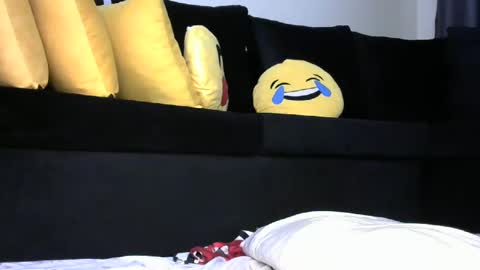 liya online show from 03/10/25, 08:48