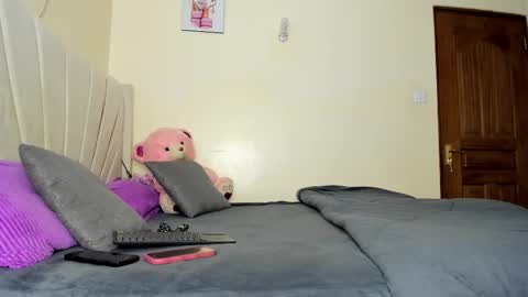 Celena Selena online show from 09/14/25, 01:43