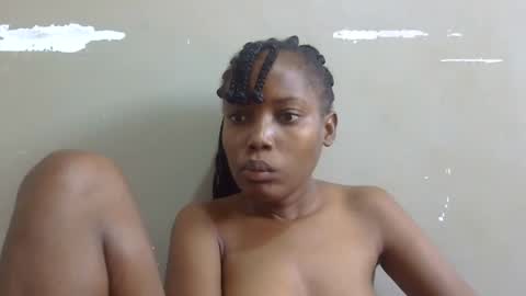 sexy_claude96 online show from 02/18/25, 11:33