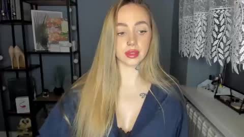 C o r a l i e online show from 12/10/24, 11:22