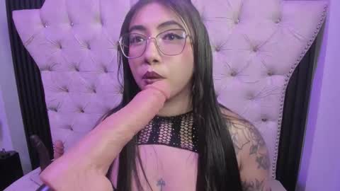 Snapshot of sexy_cristall chatting on 03/17/26, 10:13 C R I S T A L online show from 03/17/26, 10:13