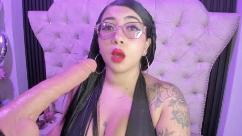 Snapshot of sexy_cristall chatting on 04/09/26, 06:57 C R I S T A L online show from 04/09/26, 06:57