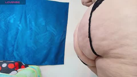 karla           instagram  online show from 03/05/26, 04:14