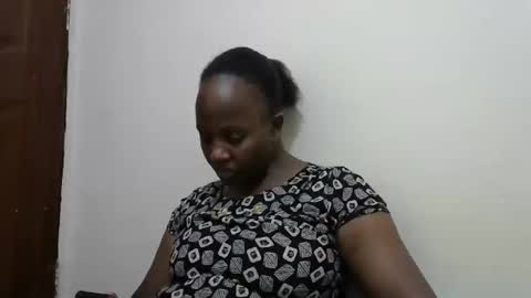 Sweet Dee online show from 05/01/26, 05:23