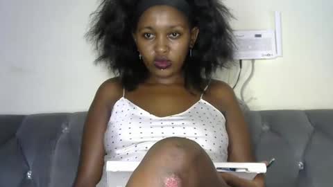 Snapshot of sexy_ebony_bliss chatting on 12/05/24, 11:40 adasa online show from 12/05/24, 11:40