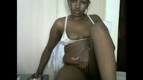 Snapshot of sexy_ebony_bliss chatting on 01/12/25, 02:03 adasa online show from 01/12/25, 02:03