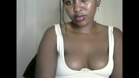 Snapshot of sexy_ebony_bliss chatting on 01/31/25, 02:37 adasa online show from 01/31/25, 02:37