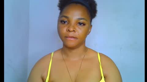 Snapshot of sexy_ebonygirl_ chatting on 09/18/25, 03:08 Clara online show from 09/18/25, 03:08