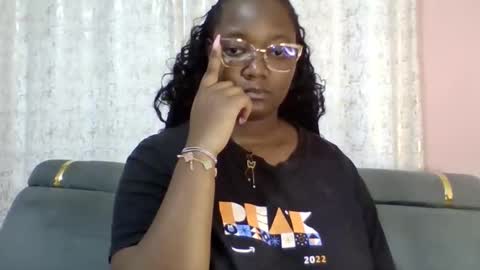 Snapshot of sexy_helle chatting on 04/26/26, 02:26 sexy_helle online show from 04/26/26, 02:26