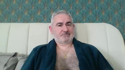 Snapshot of sexy_italiandaddy chatting on 04/16/26, 06:25 Antonio online show from 04/16/26, 06:25