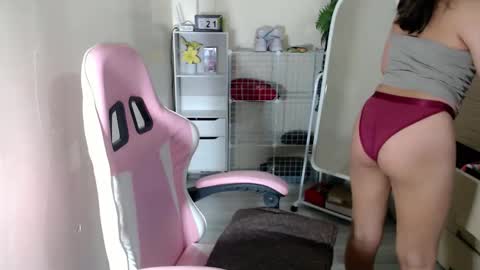 sexy_jasmin08 online show from 10/21/25, 03:46