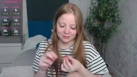 Jennifer online show from 03/15/26, 07:58