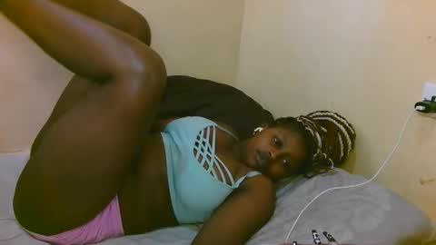 sexy_latasha online show from 09/13/25, 07:41