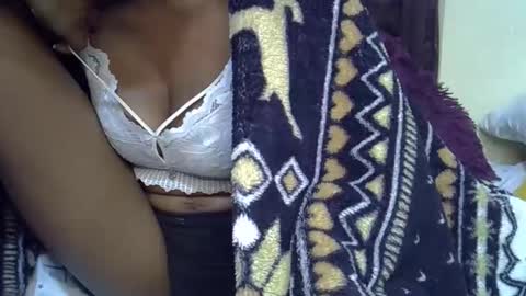 kayla online show from 09/22/25, 11:07