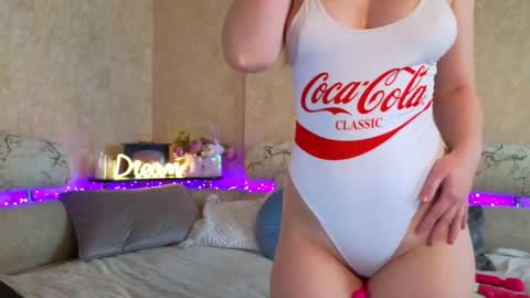 Leslie online show from 02/15/25, 10:55