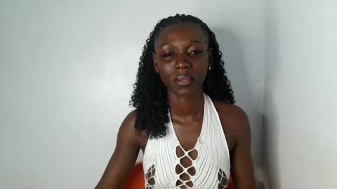 Snapshot of sexy_lilyyy chatting on 09/17/25, 09:16 lily online show from 09/17/25, 09:16