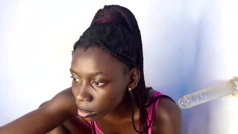 Snapshot of sexy_lilyyy chatting on 10/13/25, 11:05 lily online show from 10/13/25, 11:05