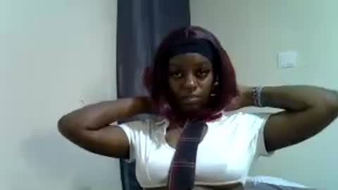 Snapshot of sexy_linda022 chatting on 06/21/26, 12:46 Linda online show from 06/21/26, 12:46