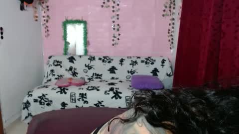 sexy lolas online show from 03/04/25, 04:49
