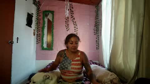 sexy lolas online show from 04/19/26, 10:56