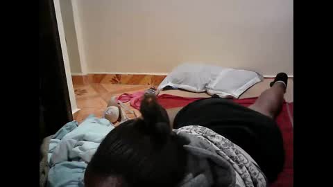 sexy_lunah online show from 05/04/26, 01:45