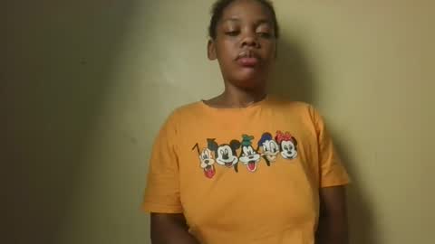 sexy_lyna online show from 10/29/25, 11:34