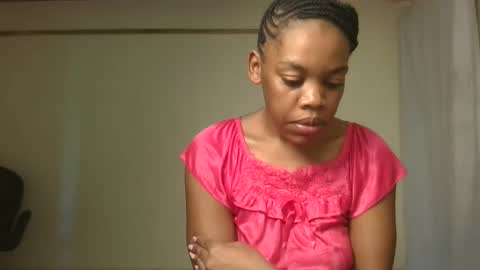 sexy_lyna online show from 11/13/25, 09:30