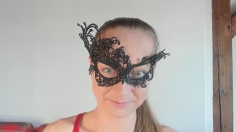 Marlen online show from 01/13/25, 01:39