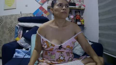 Snapshot of sexy_mary_69 chatting on 06/17/26, 03:53 Mary online show from 06/17/26, 03:53