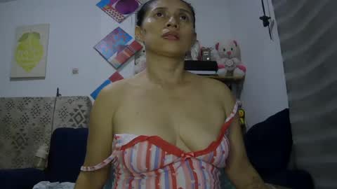 Snapshot of sexy_mary_69 chatting on 07/01/26, 02:02 Mary online show from 07/01/26, 02:02